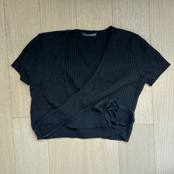 Brandy Melville Tops - Brandy Melville Wrap Top One Size